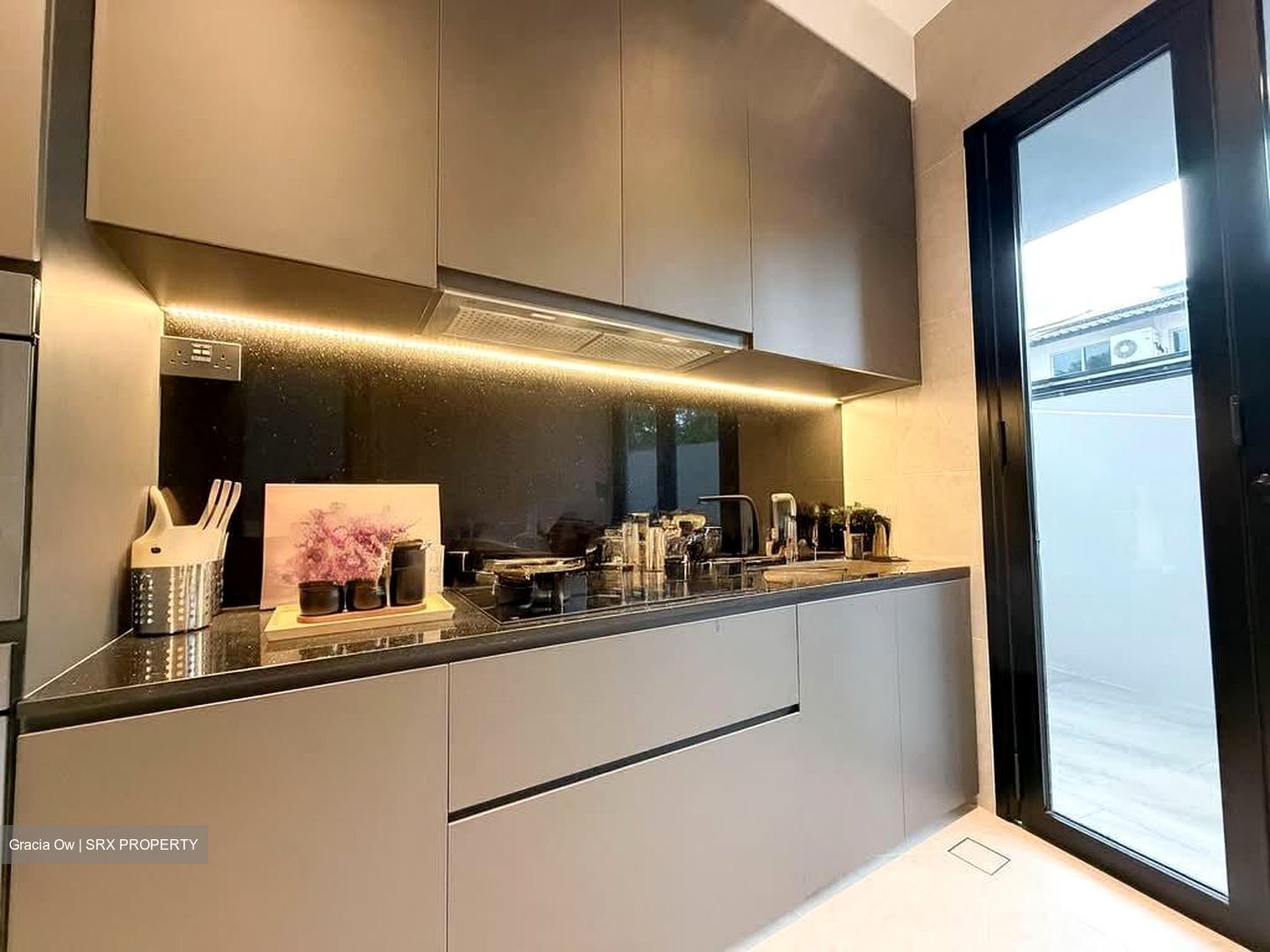 Sembawang Straits Estate (D27), Terrace #576115531